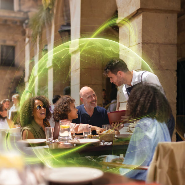 Discover the new hearing aid from Phonak: Phonak Infinito